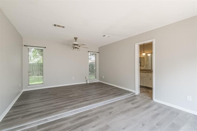 Building Photo - 14415 Locke Ln