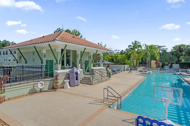 Building Photo - 14545 Damai Ln