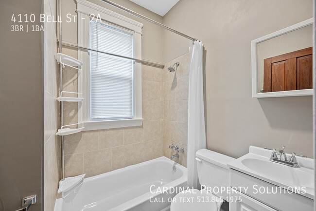 Building Photo - Spacious 3-Bedroom Apartment |Norwood |No ...