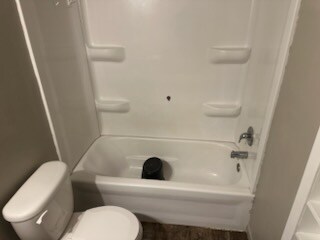 Building Photo - 220 W 6th Ave