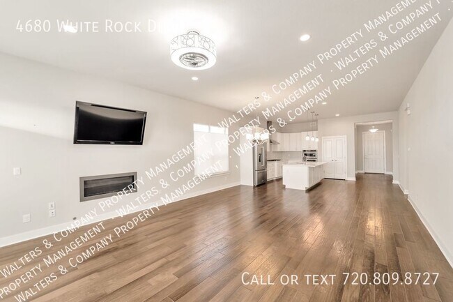 Building Photo - Spectacular 2 Bed 2 Bath in Broomfield!