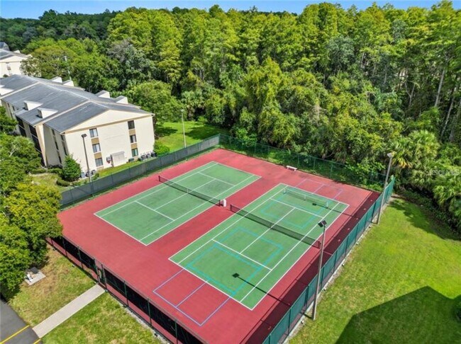 Building Photo - 3166 Lake Pine Way S