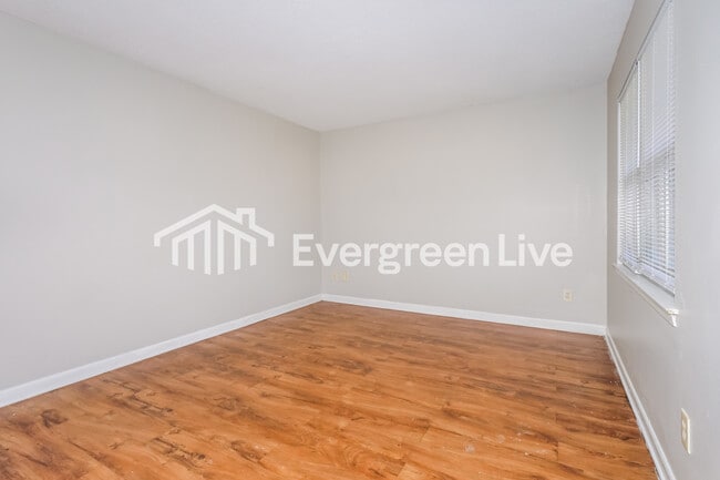 Building Photo - 1507 Mary Jane Ave