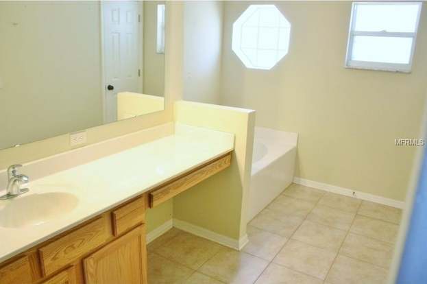 Building Photo - 2208 Kingscrest Cir