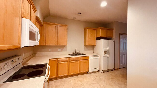 Kitchen - 6583 Linwood Drive