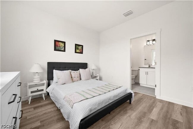 Building Photo - 716 Gordon Ave S