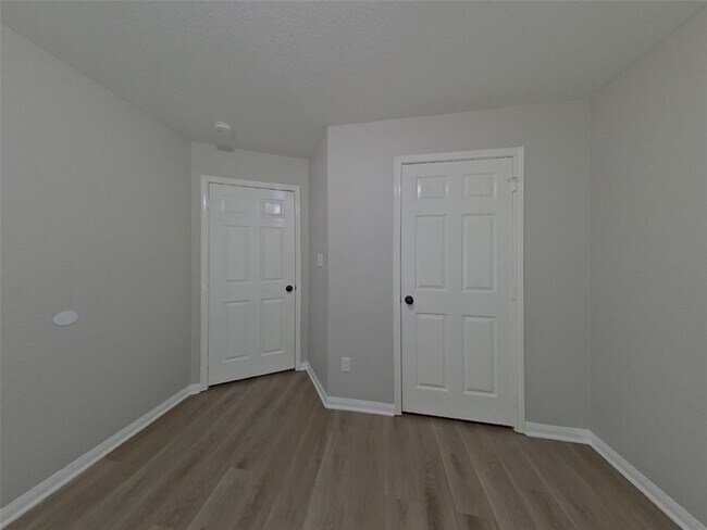 Building Photo - 10457 Royal Andrews Dr