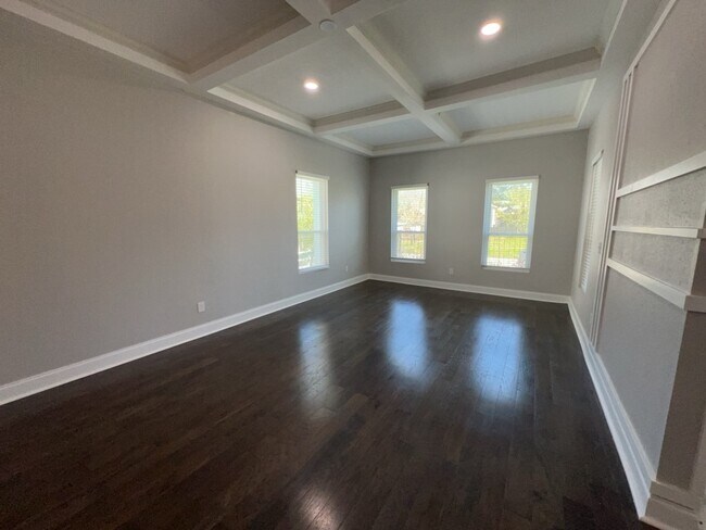 Building Photo - 401 Walton St