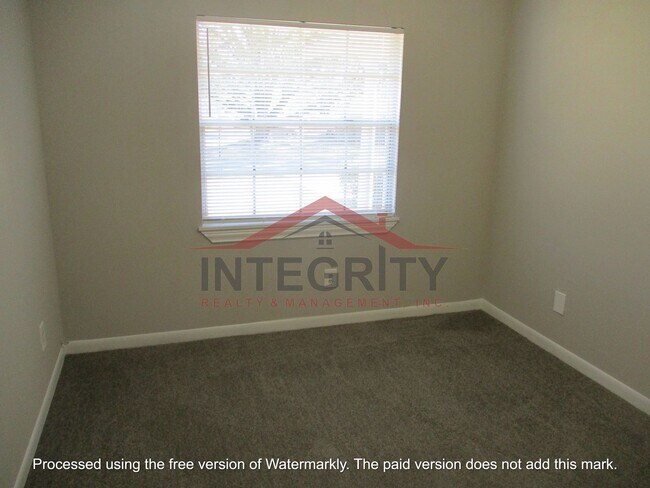 Building Photo - 3 Bed/ 2 Bath in Orange Park, FL