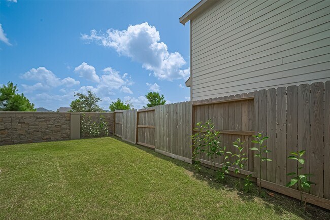Building Photo - 5623 Foggy Vine Ct
