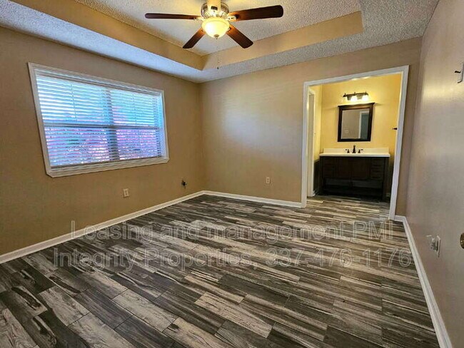 Building Photo - 7441 Quorum Dr