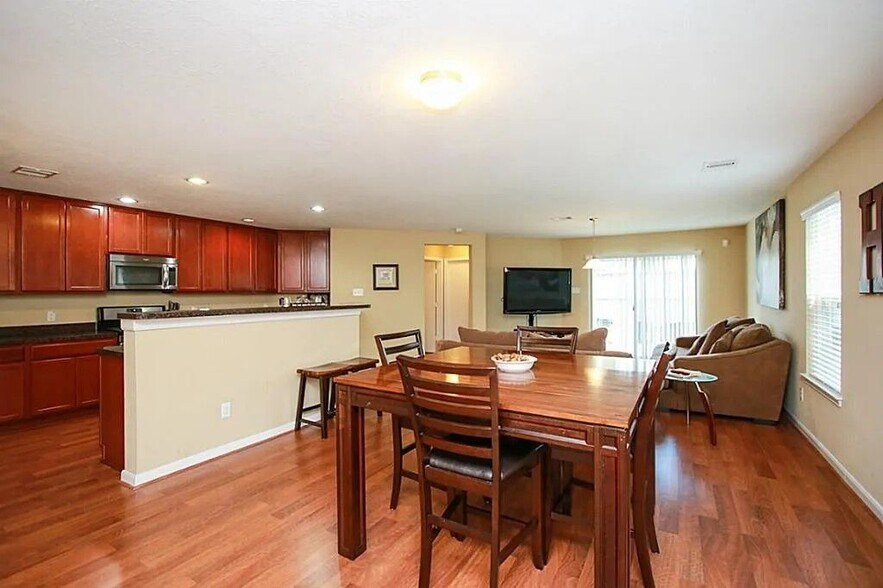 Building Photo - 14911 Trinity Meadow Dr