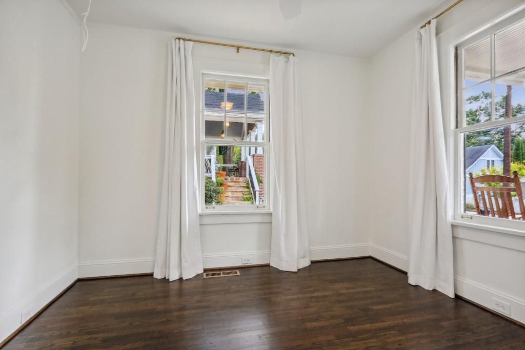 Building Photo - 2140 Fairhaven Cir NE