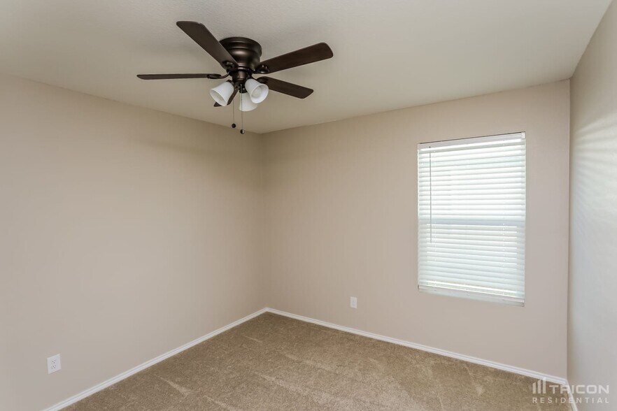 Building Photo - 5355 Curwood Dr