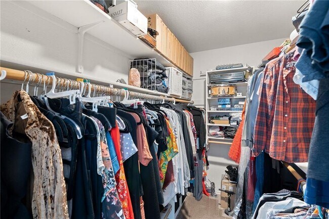 Building Photo - 601 Paso Fino Trail