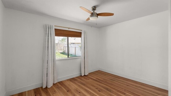 Building Photo - 6601 Blarwood Dr