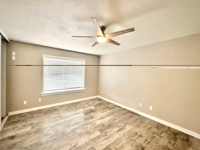 Building Photo - 3767 Kicking Horse Dr