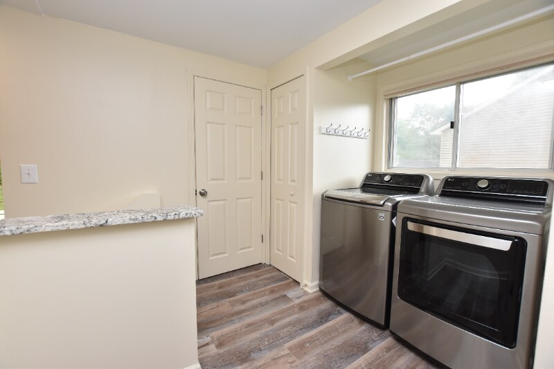 Building Photo - 3891 Lawley Ave