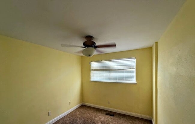 Building Photo - 62 Condor Cir