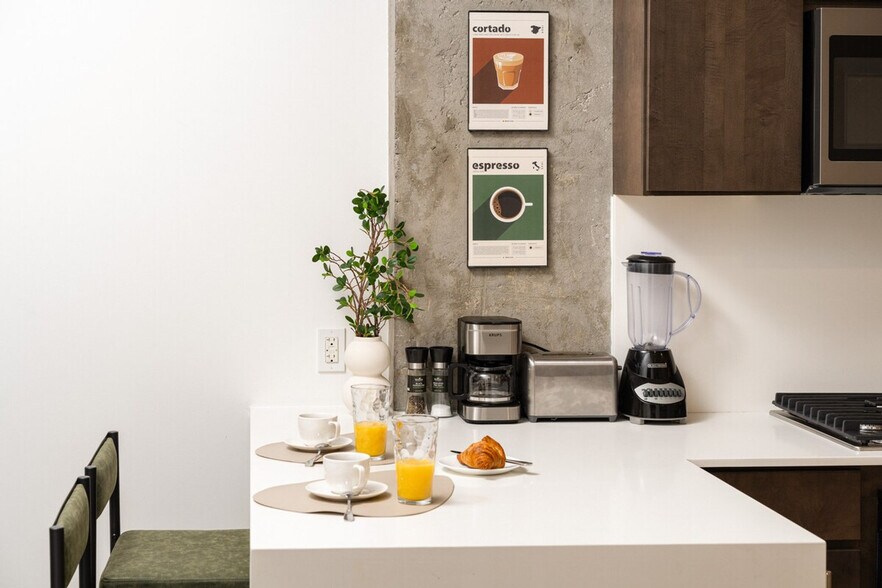 Building Photo - 135 W 27th St