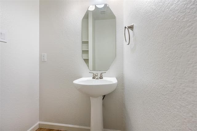 Building Photo - 826 Hazel's Way