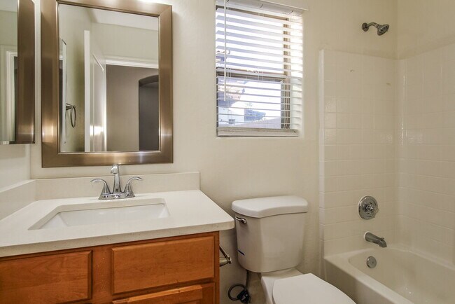 Building Photo - 14105 W Rosewood Dr