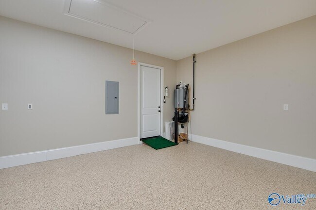 Building Photo - 8599 Bellewood Ln NW