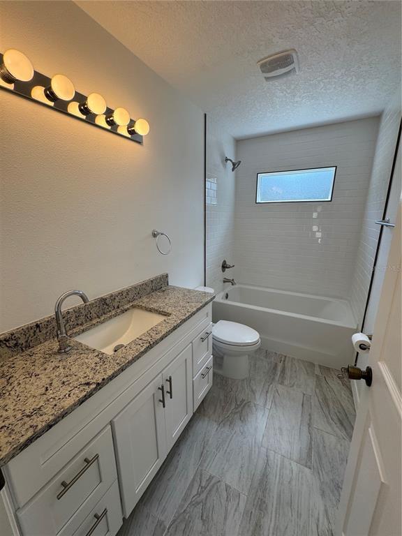 Building Photo - 8448 Balm St