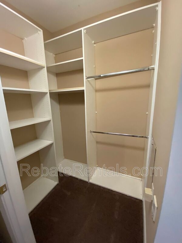 Building Photo - 7990 Baymeadows Cir E