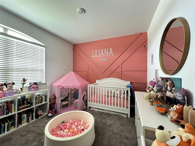 Building Photo - 745 Twinvale Dr