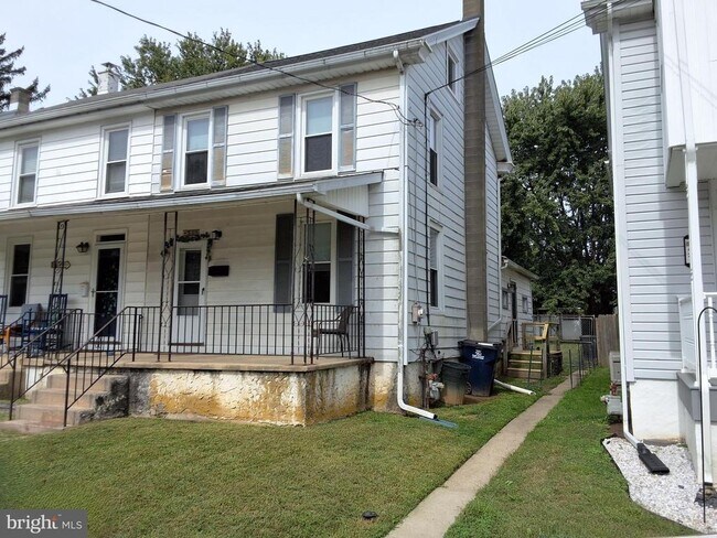 Building Photo - 59 W Slokom Ave