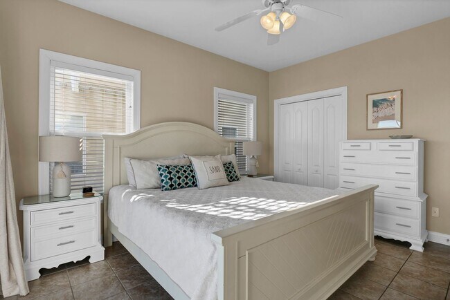 Building Photo - 306 Sea Star Cir