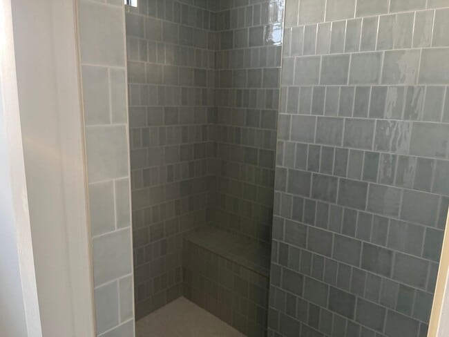 Building Photo - Awesome single story with 4 beds 4 baths and RV garage.