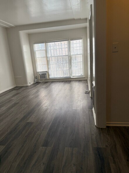 Building Photo - 1781 Orchid Ave