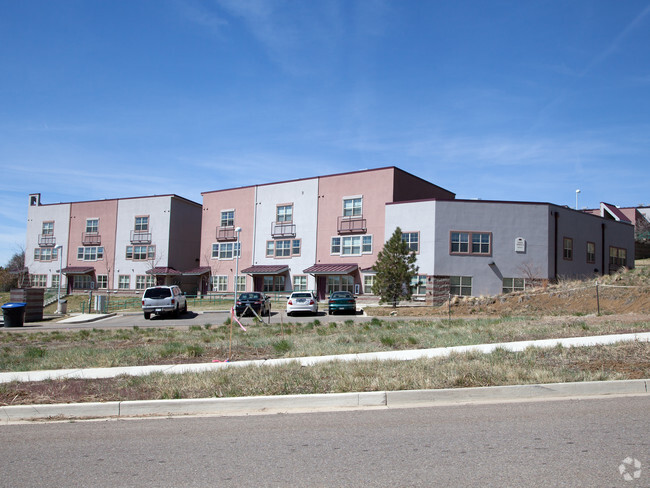 Building Photo - Pinon Terrace