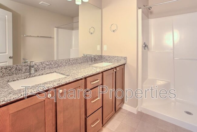 Building Photo - 14919 41st Ave SE