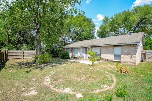 Building Photo - 7623 Kite Hill Dr