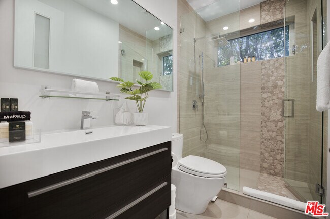 Building Photo - 6379 Colgate Ave