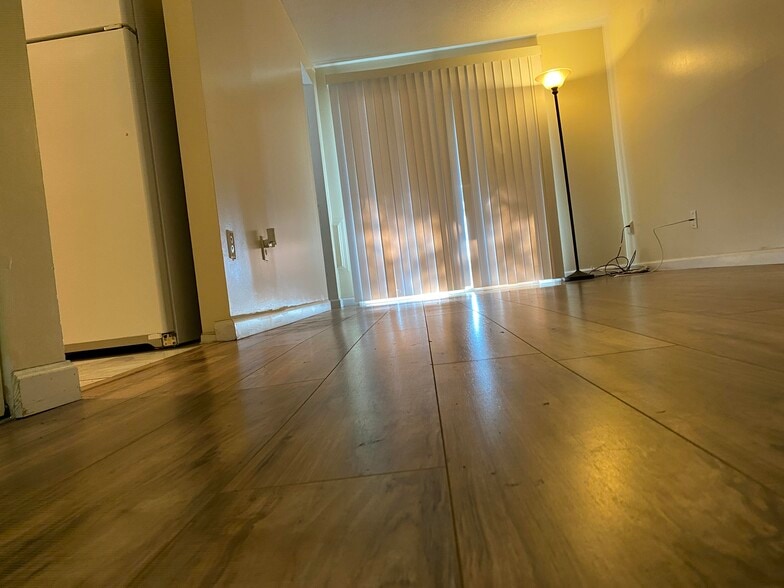 Building Photo - 5 Nabby Rd