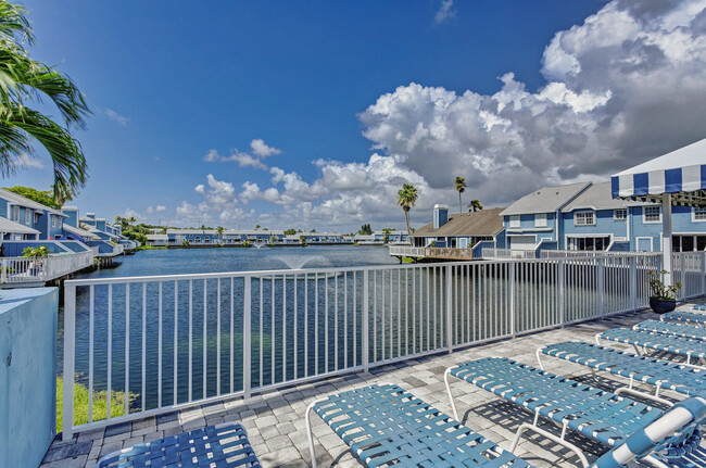 Building Photo - 1521 Ocean Dunes Cir