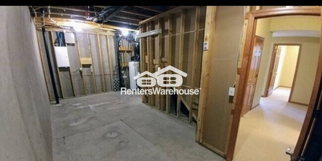 Building Photo - 15420 Plumstone Dr