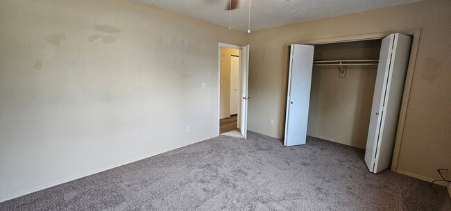 Building Photo - 2 Bed 1 Bath Home Available in Heart of Be...