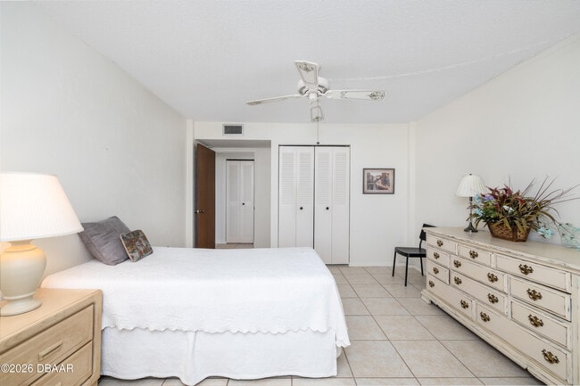 Building Photo - 1415 Ocean Shore Blvd