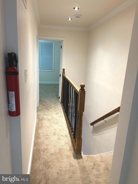 Building Photo - 5342 James Pl NE