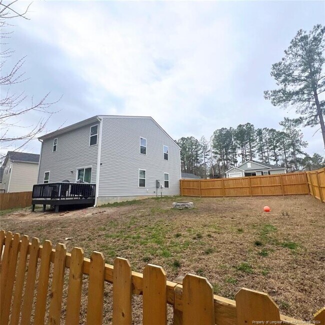 Building Photo - 535 Old Salem Dr