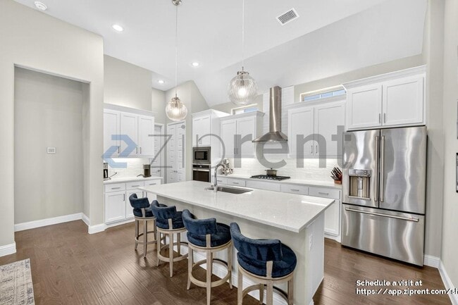 Building Photo - 7313 Zachery Dr