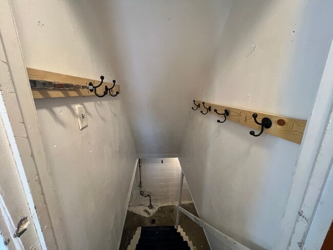 Building Photo - Click the “Apply Now” button or email wapmrentals@gmail.com for a prompt response.