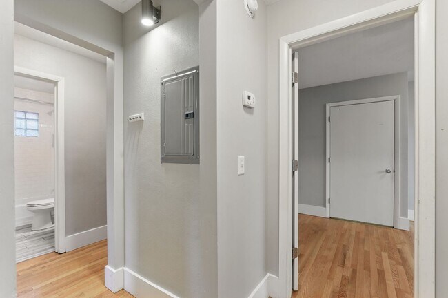 Building Photo - 1638 Marshall Ave