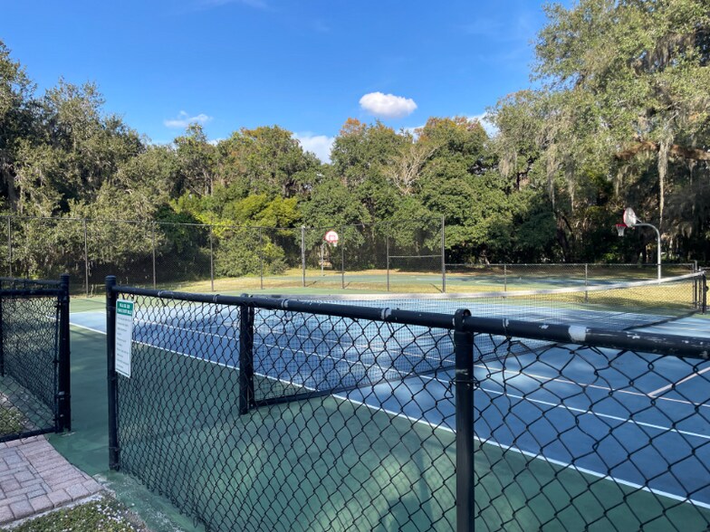 Building Photo - 2926 Siesta View Dr