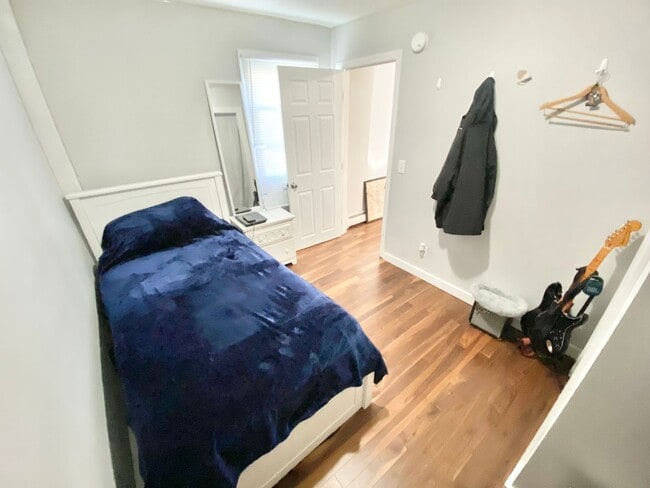 Building Photo - 89 Pitkin St